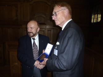 AE-Frechet gets ERASMUS Medal
