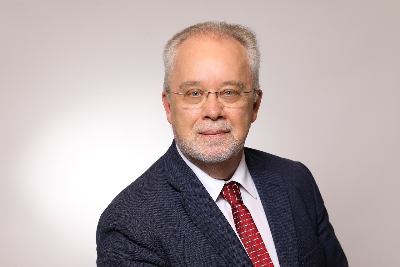 Professor Donald Dingwell Professor Donald Dingwell