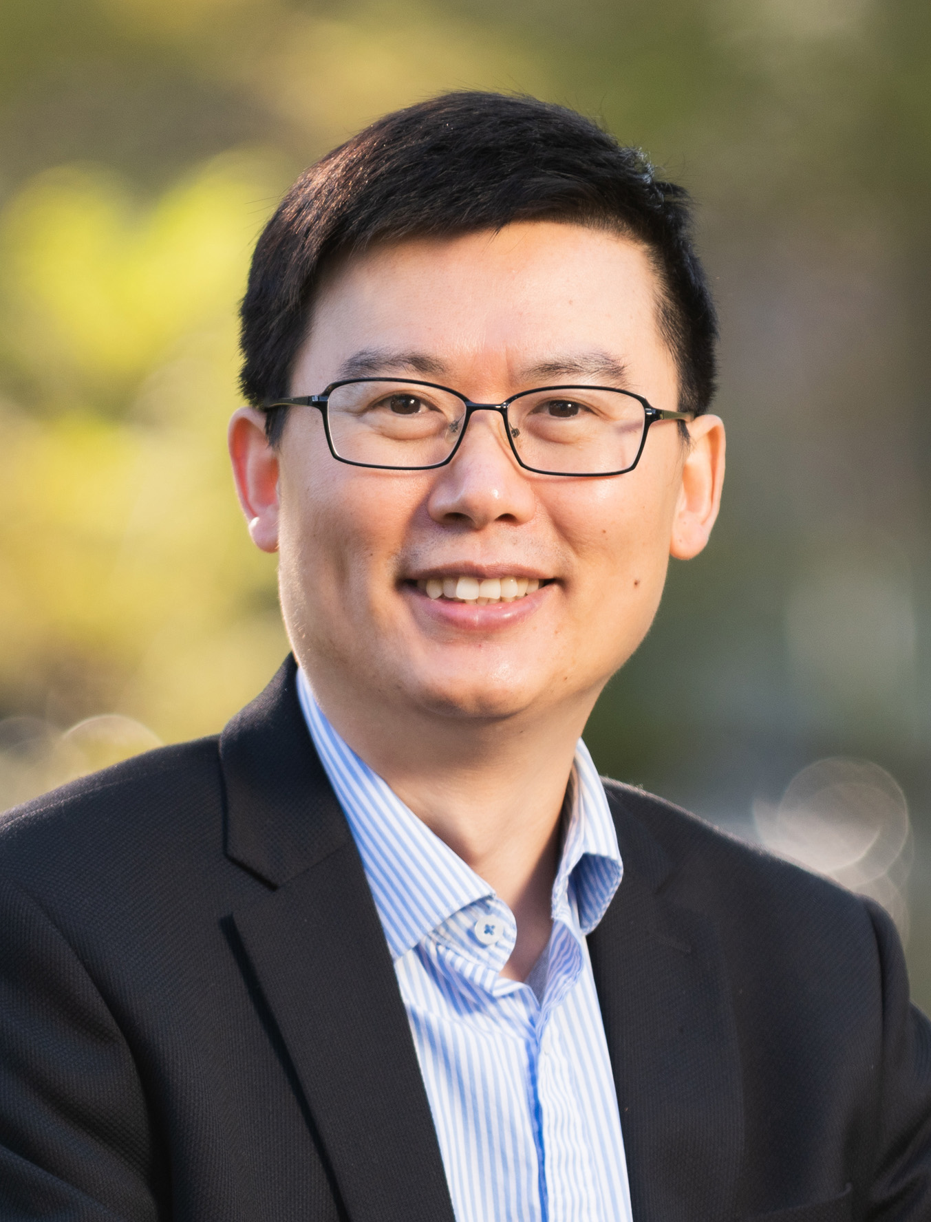 Professor Yuming Guo Professor Yuming Guo