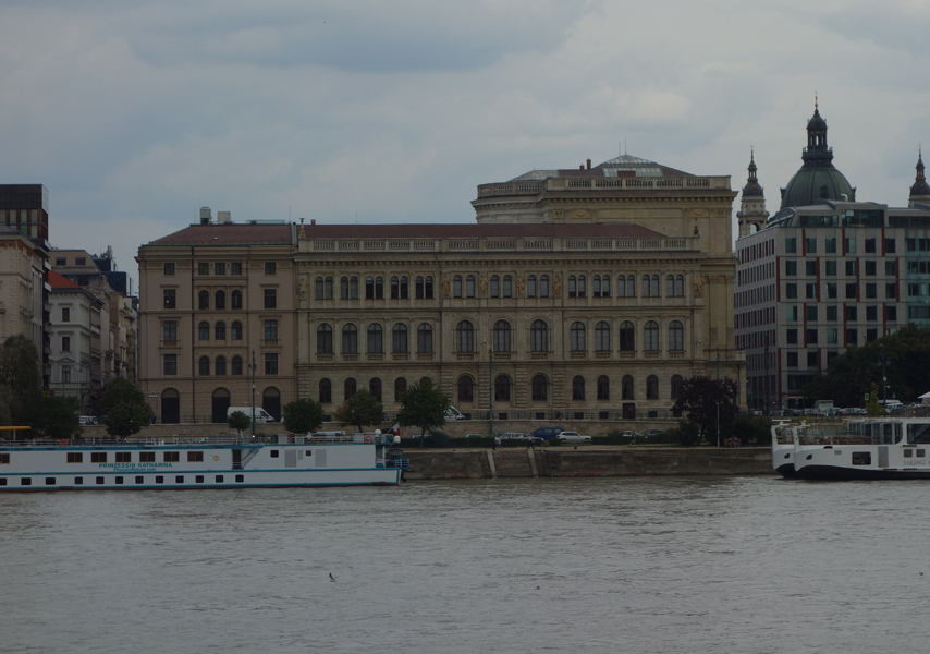 Hungarian Academy of Sciences Hungarian Academy of Sciences