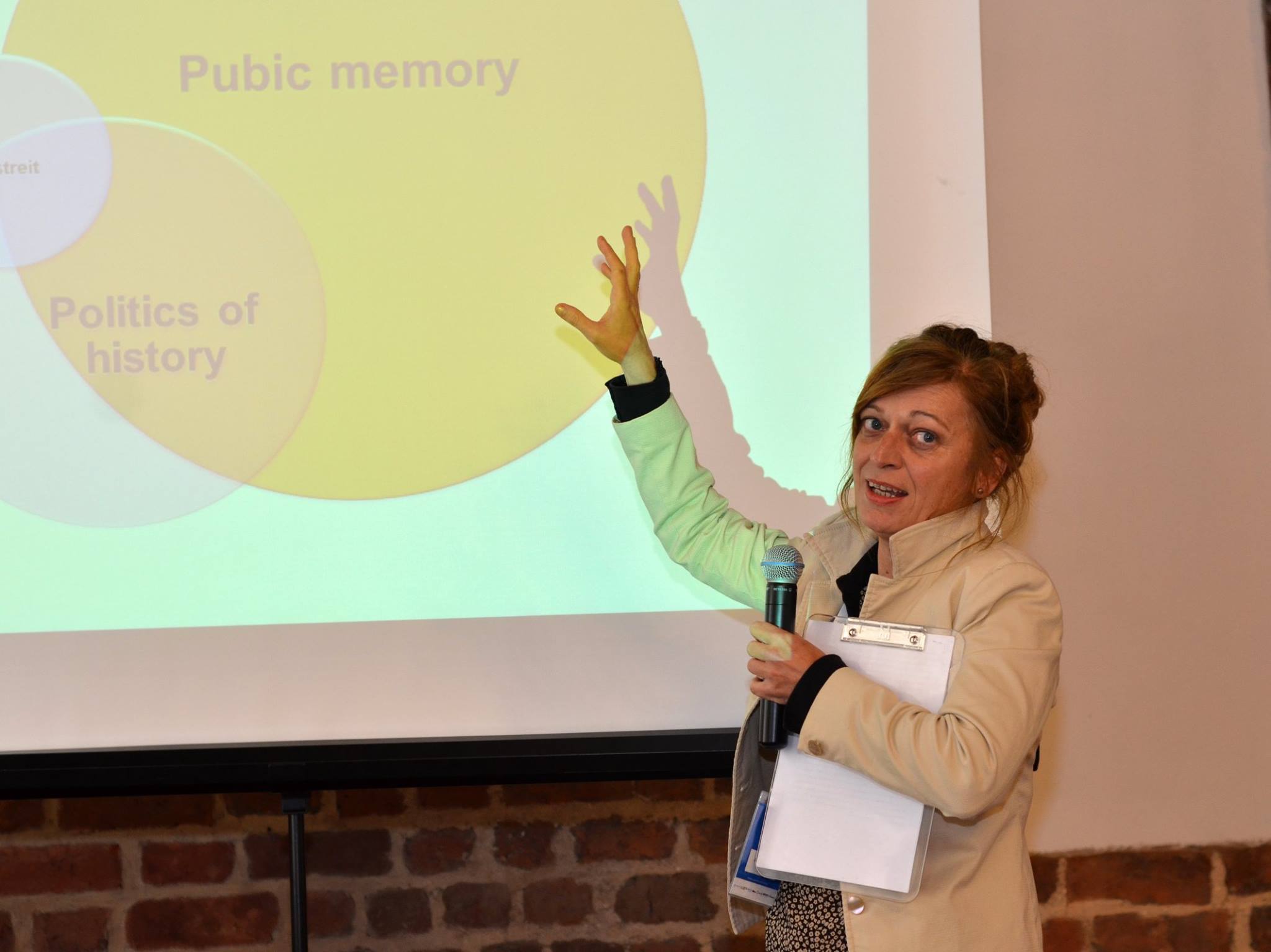 Éva Kovács Éva Kovács