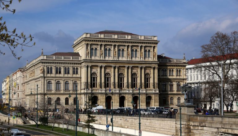 Budapest_Academy.jpg Budapest_Academy.jpg