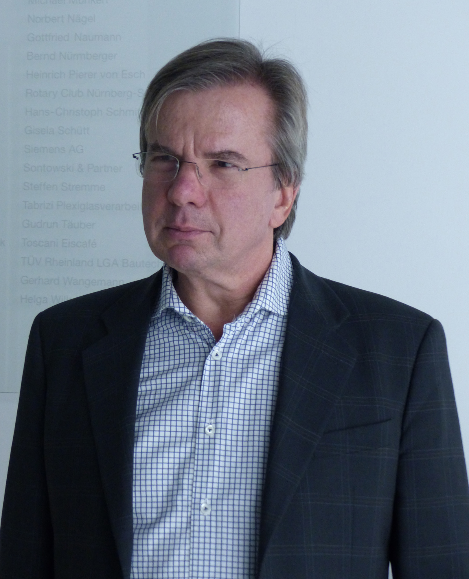 Lutz Edzard Lutz Edzard